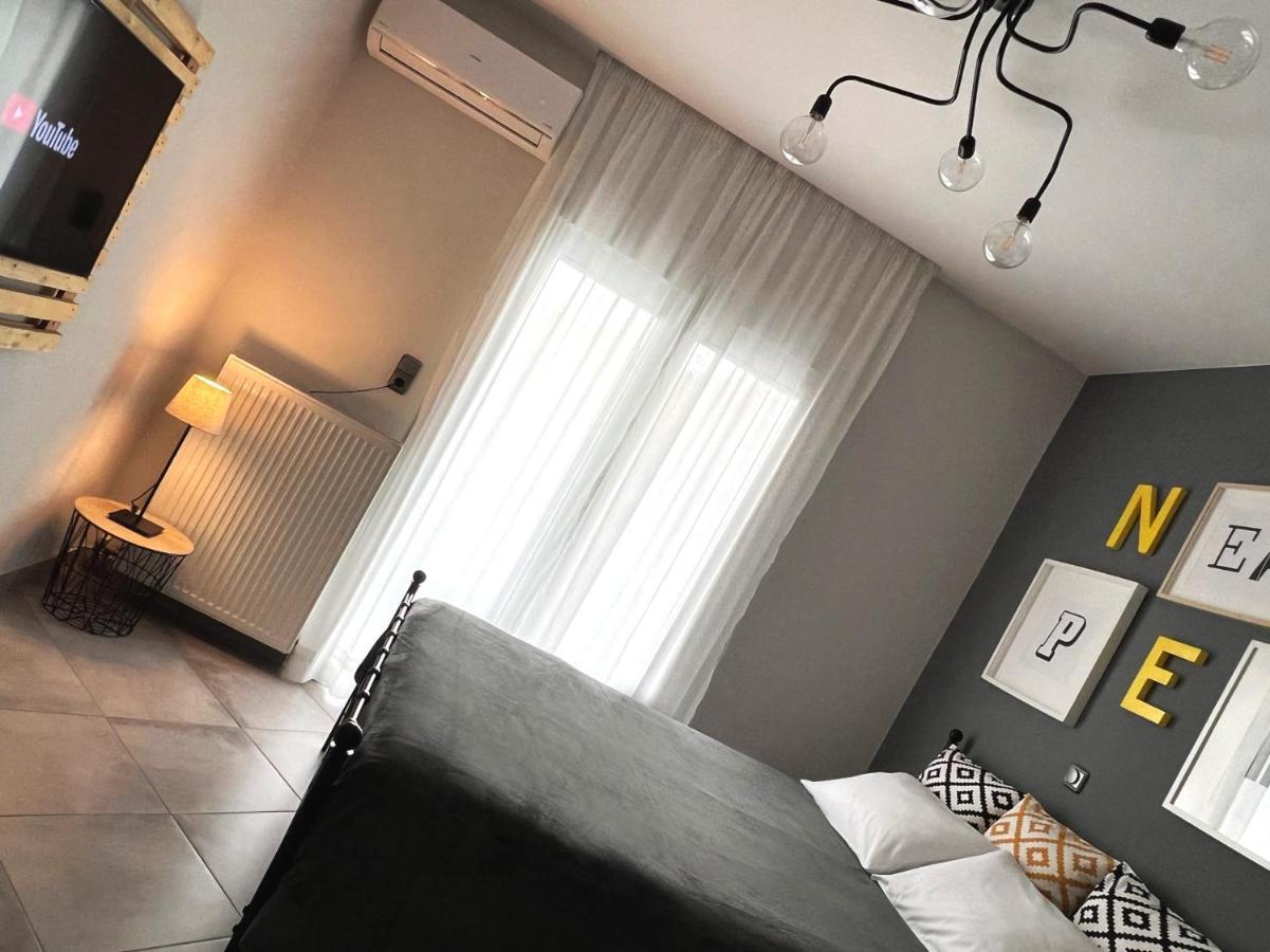 48 Downtown Lofts Nea Peramos (Macedonia) Exterior foto